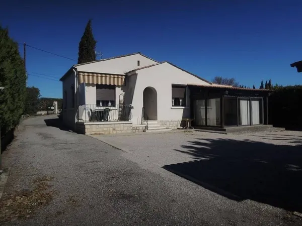 Maison de plain-pied 3 pièces 120 m²