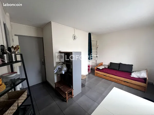 Studio 1 pièce 19 m²