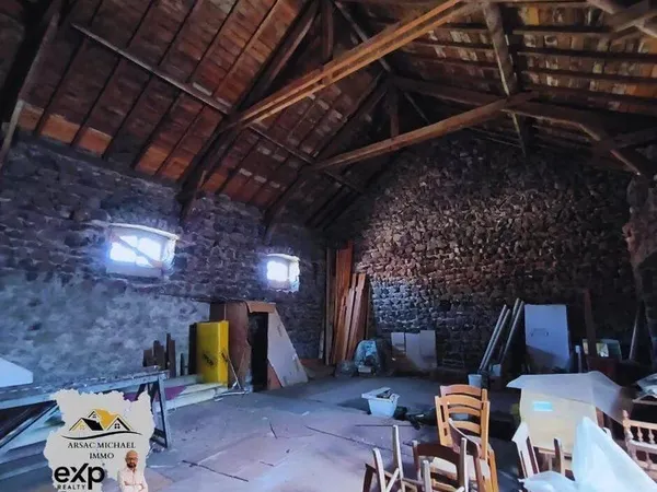 Maison 15 pièces 714 m²