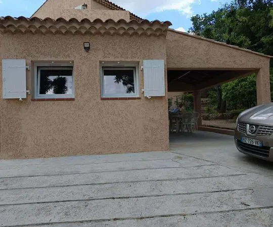 Studio de 35m2 à louer sur Châteauneuf-le-Rouge