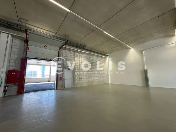 NANTURRA - 1 345 m² divisibles à partir de 465 m²