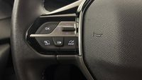 Peugeot 308 PHEV 180ch Allure Pack e-EAT8 — photo 25