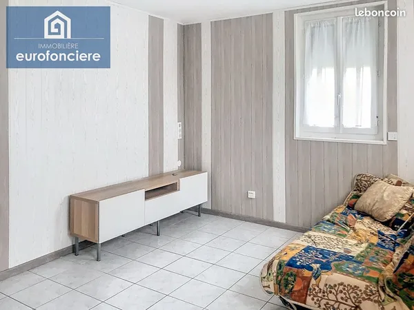 Studio 1 pièce 26 m²
