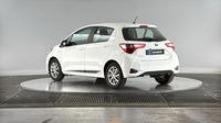 Toyota Yaris 100h Dynamic 5p MY19 — photo 8