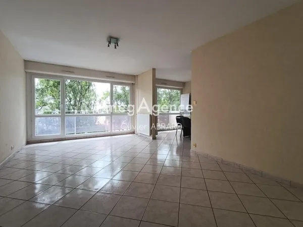 T5 DE 103 M2 4 CHAMBRES 2 SALLE DE BAINS LUMINEUX
