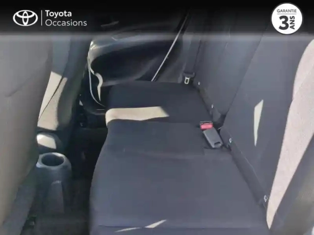 Toyota Aygo x 1.0 vvt-i 72ch dynamic s-cvt — photo 12