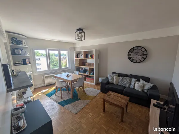 À vendre - Appartement 3 pièces de 53 m² - La Rochette centre-ville