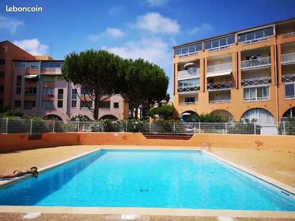 Appt entièrement neuf de 29 m2 bord de mer, piscine, parking, Clim, terrasse