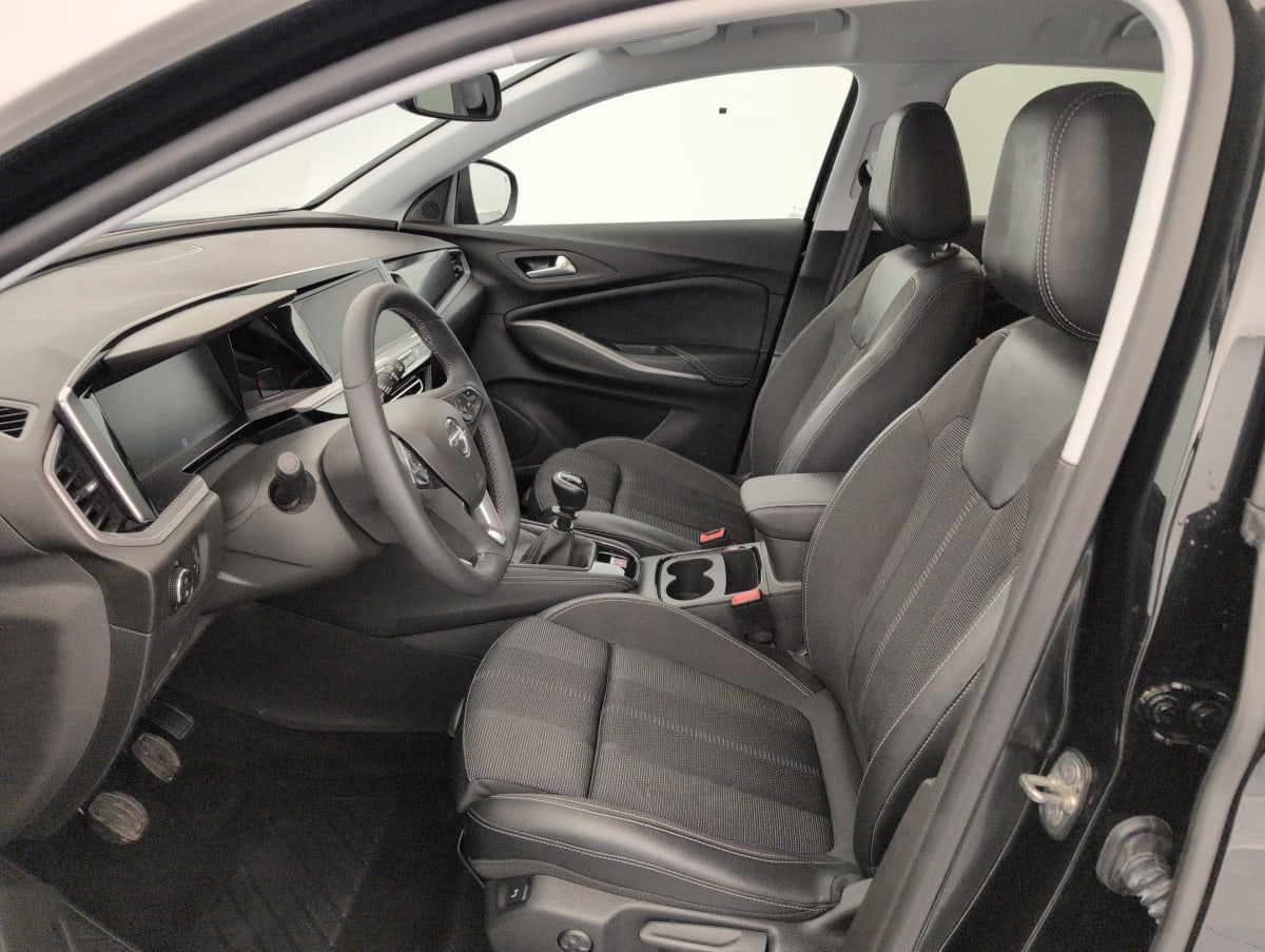 Opel Grandland — photo 17