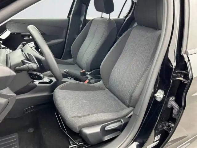 Peugeot 208 hybrid 110 ch e-dcs6 — photo 11
