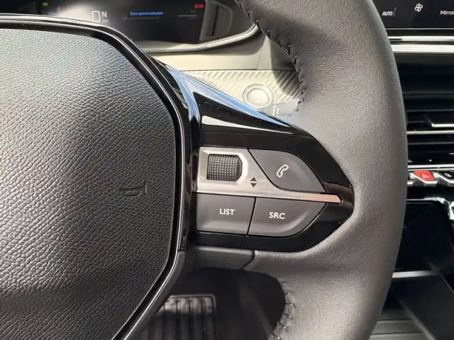 Peugeot 208 electrique 156ch 54 kwh — photo 14
