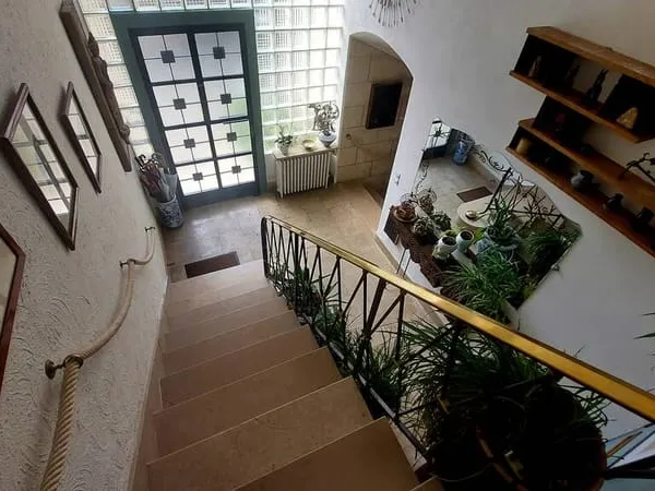 Maison 7 pièces 240 m²