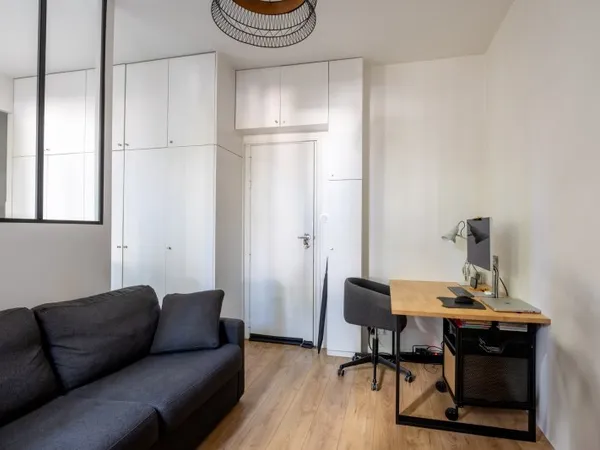 Studio 23,5 m² — Canal de l'Ourcq / Buttes-Chaumont
