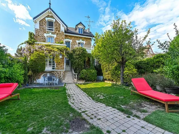 Maison 7 pièces 170 m²