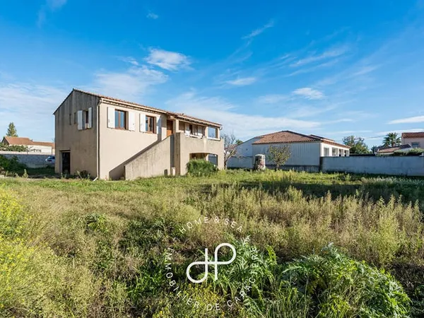 Maison Marignane 4 pièce(s) 80 m2 + 80m2 de garage et terrain de 910m2