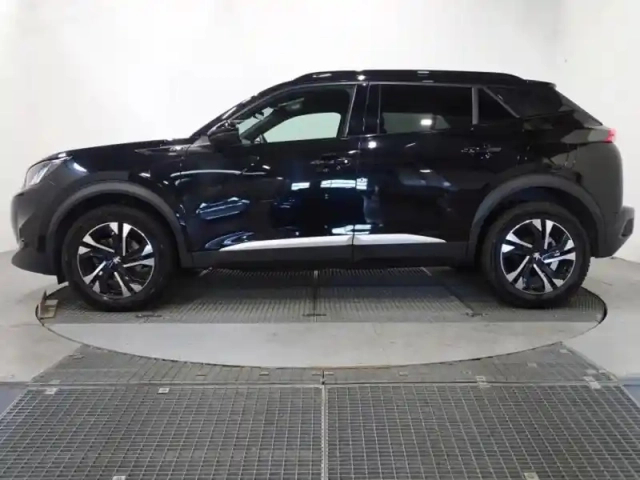 Peugeot 2008 1.2 puretech 130ch s&amp;s gt — photo 6