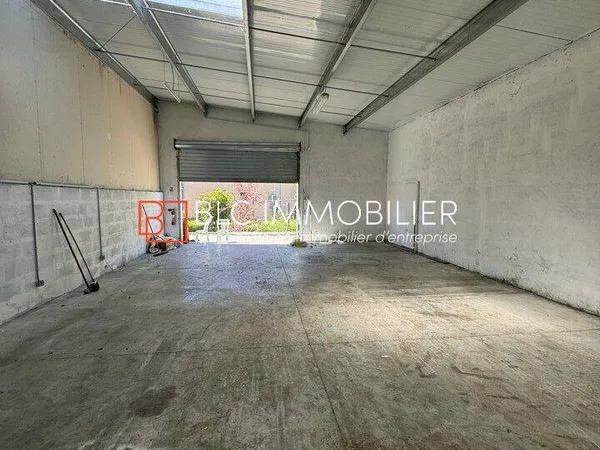 Local d'activité 90 m²