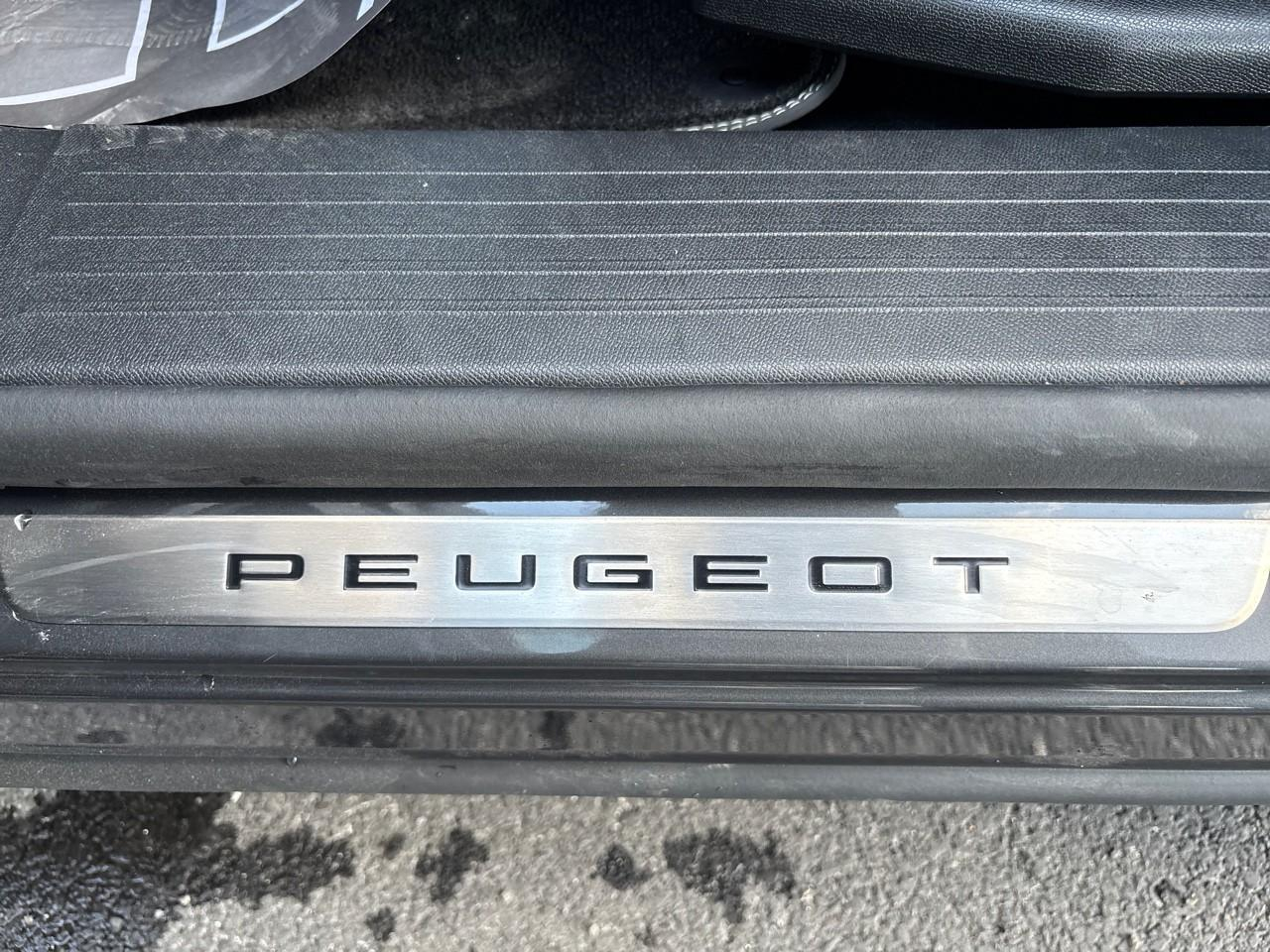 Peugeot 5008 hybrid 136ch gt e-dcs6 — photo 15