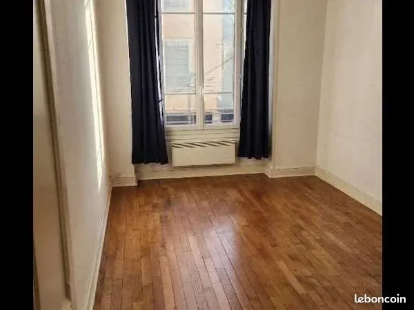 Chambre étudiante Colocation T2 à 2min de la Vaise