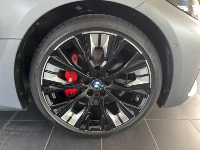 Bmw I4 edrive40 340ch m sport — photo 8