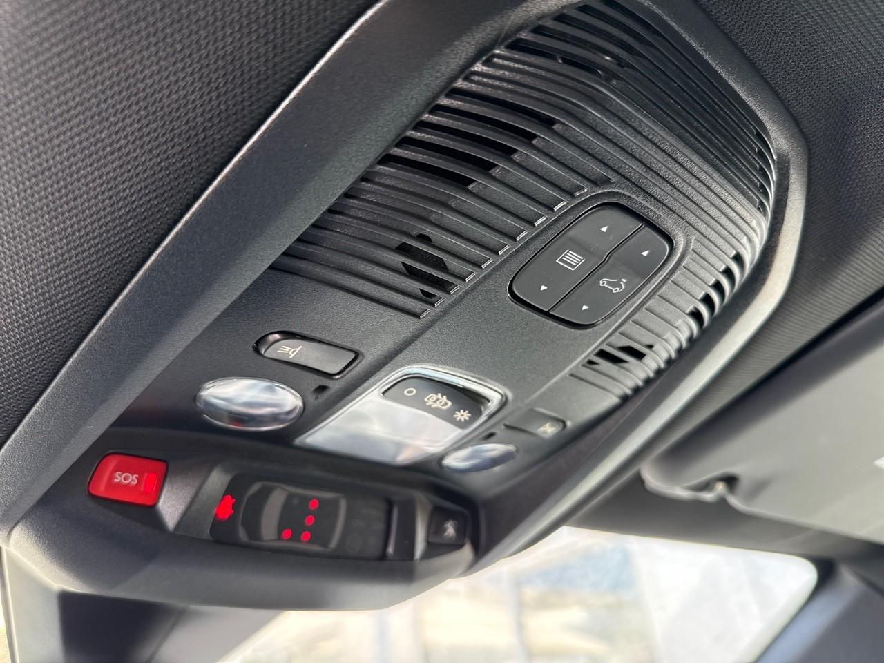 Peugeot 3008 hybrid 180 e-eat8 allure pack — photo 16