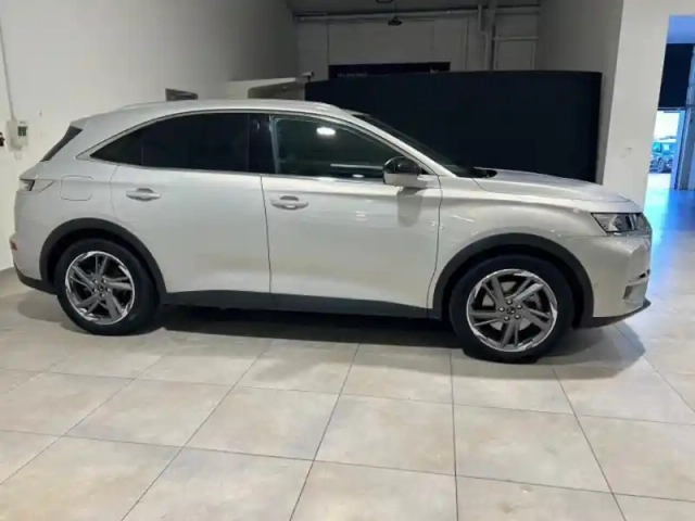 Ds Ds 7 crossback e-tense 4x4 300ch grand chic — photo 4