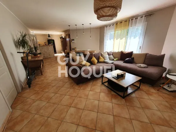 Maison 4 pièces à louer à Villeneuve-de-Berg - Réf 6723-1403