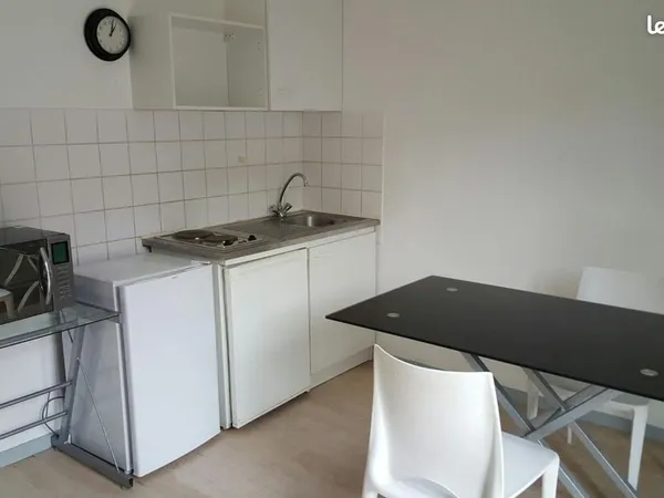 Studio 1 pièce 19 m²