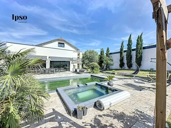 Maison 5 pièces 150 m²
