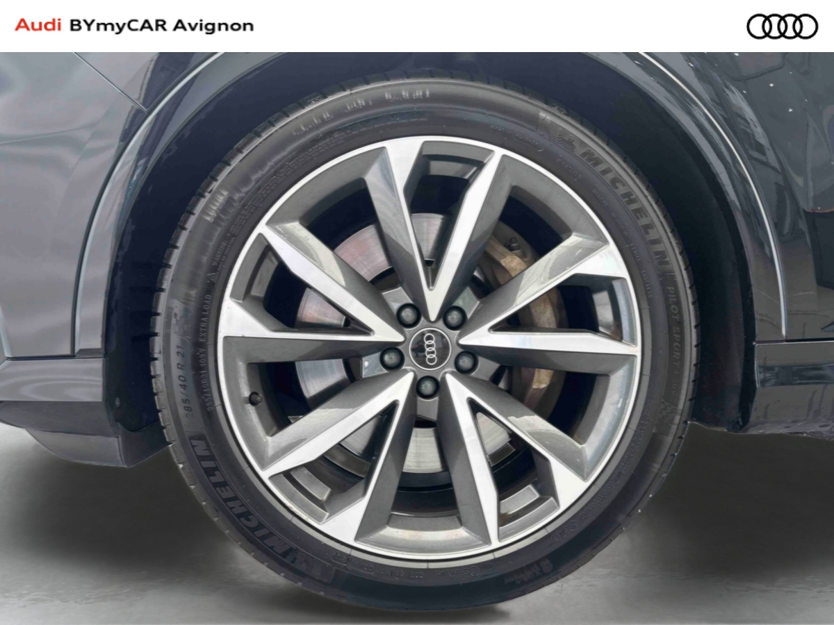 Audi Q7 55 TFSI e 380 Tiptronic 8 Quattro — photo 17