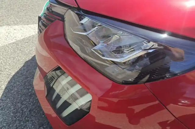 Peugeot 208 puretech 100 s&amp;s bvm6 — photo 32