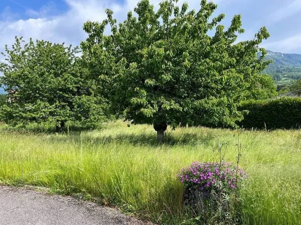 Terrain constructible 800 m²