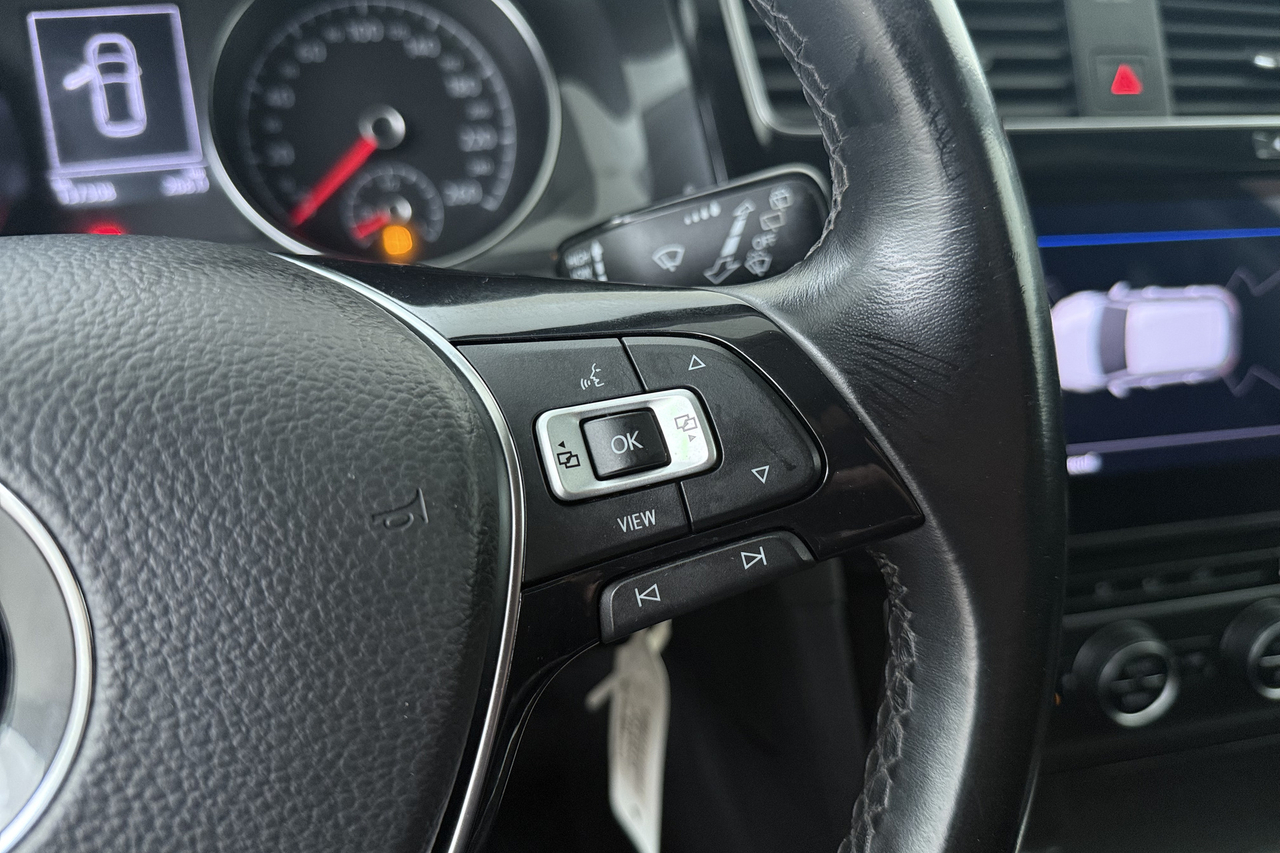 Volkswagen Golf 7 — photo 15