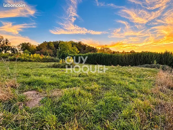 Terrain 1000 m² VELLEMINFROY
