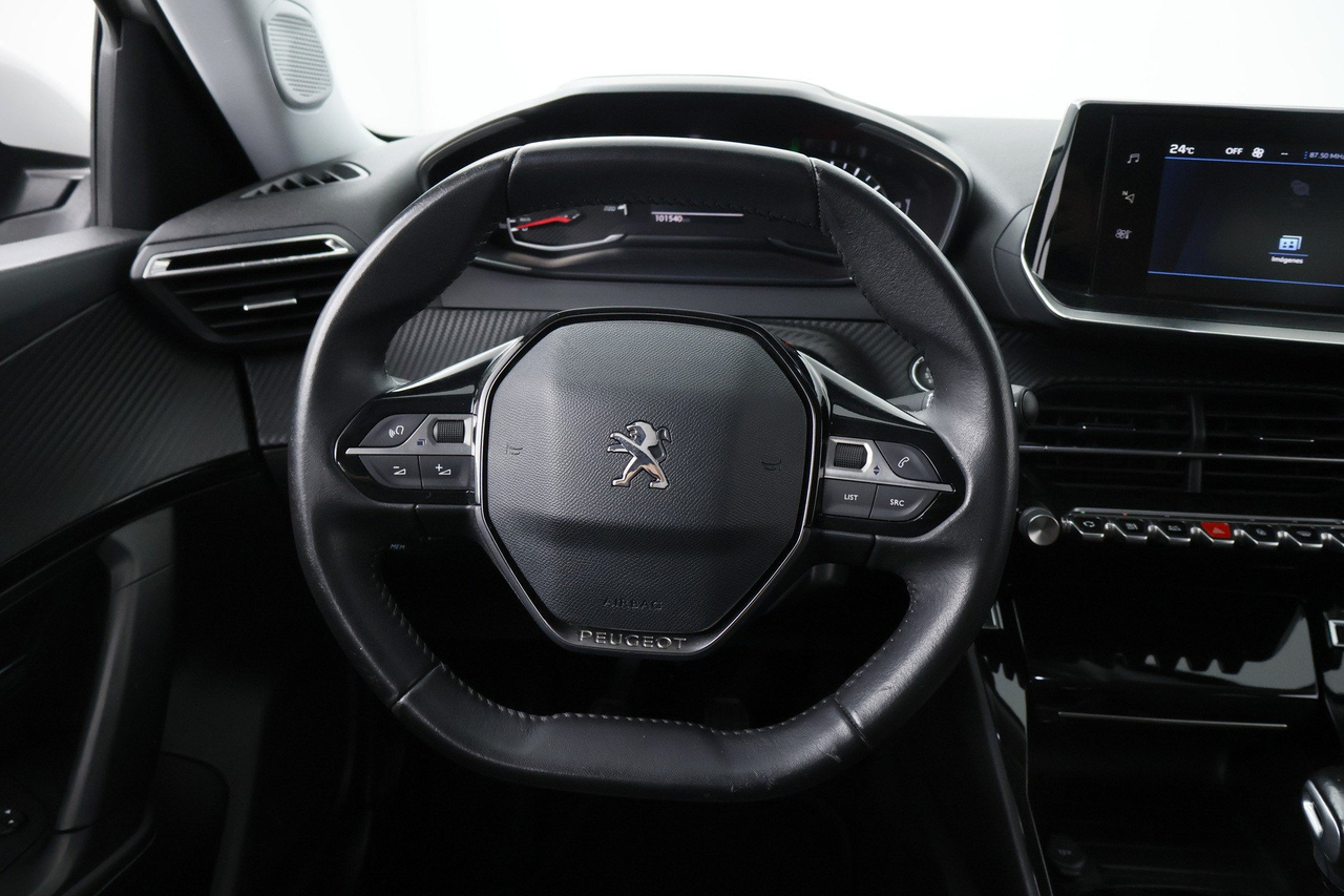 Peugeot 2008 — photo 17