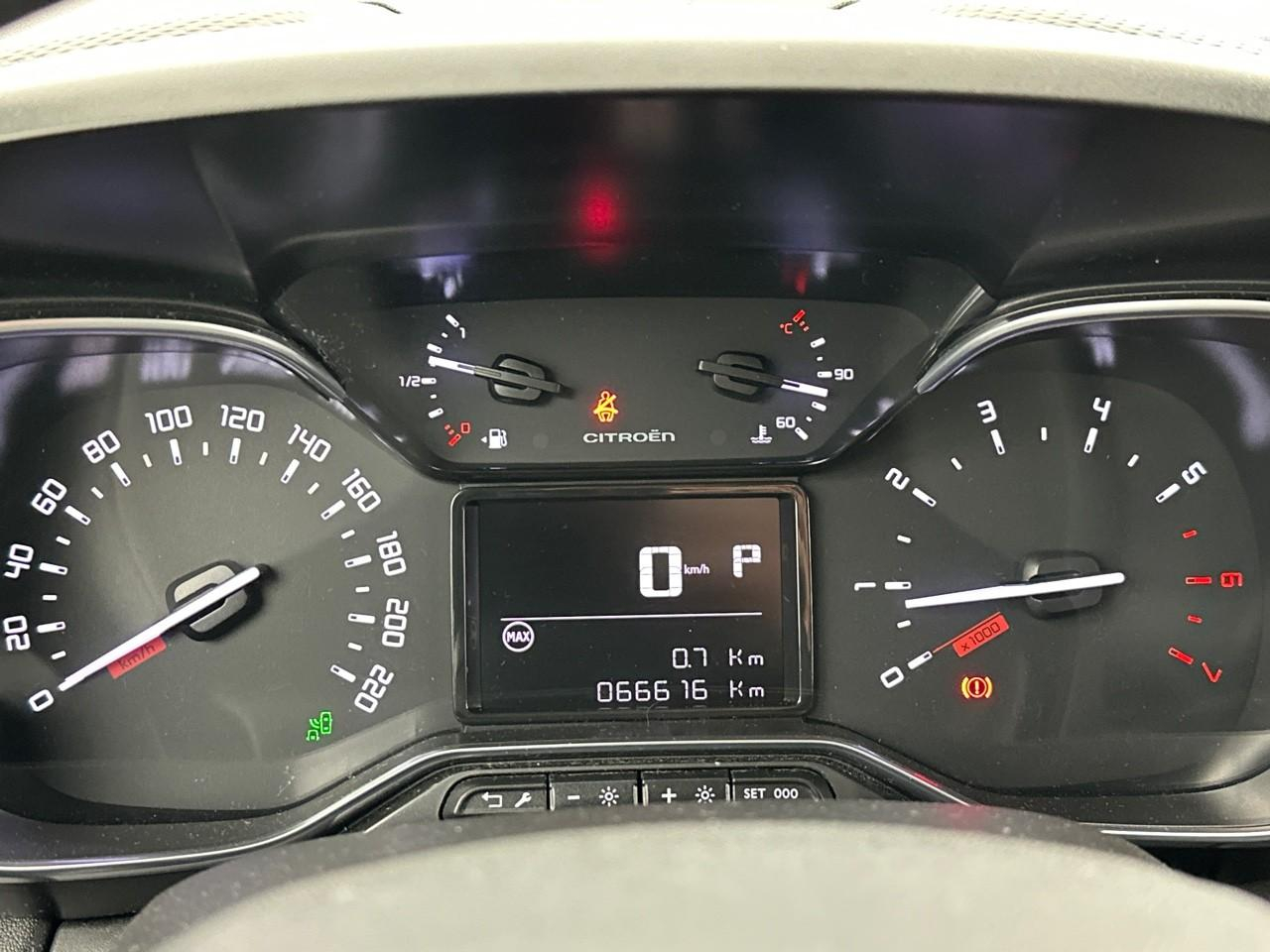 Citroën C3 Aircross puretech 130 s&s eat6 shine — photo 21