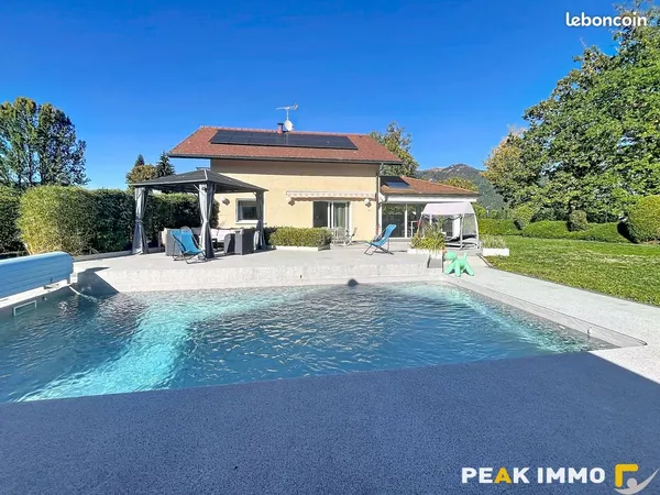 Maison 6 pièces 156 m²