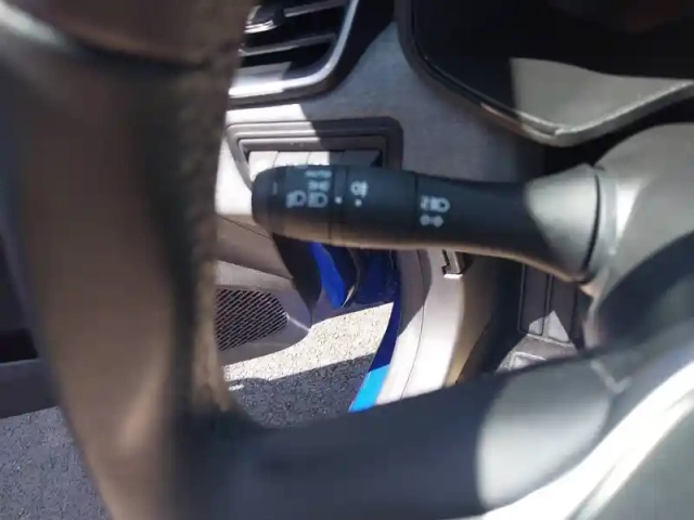 Renault Clio blue dci 100 ch gsr2 — photo 19
