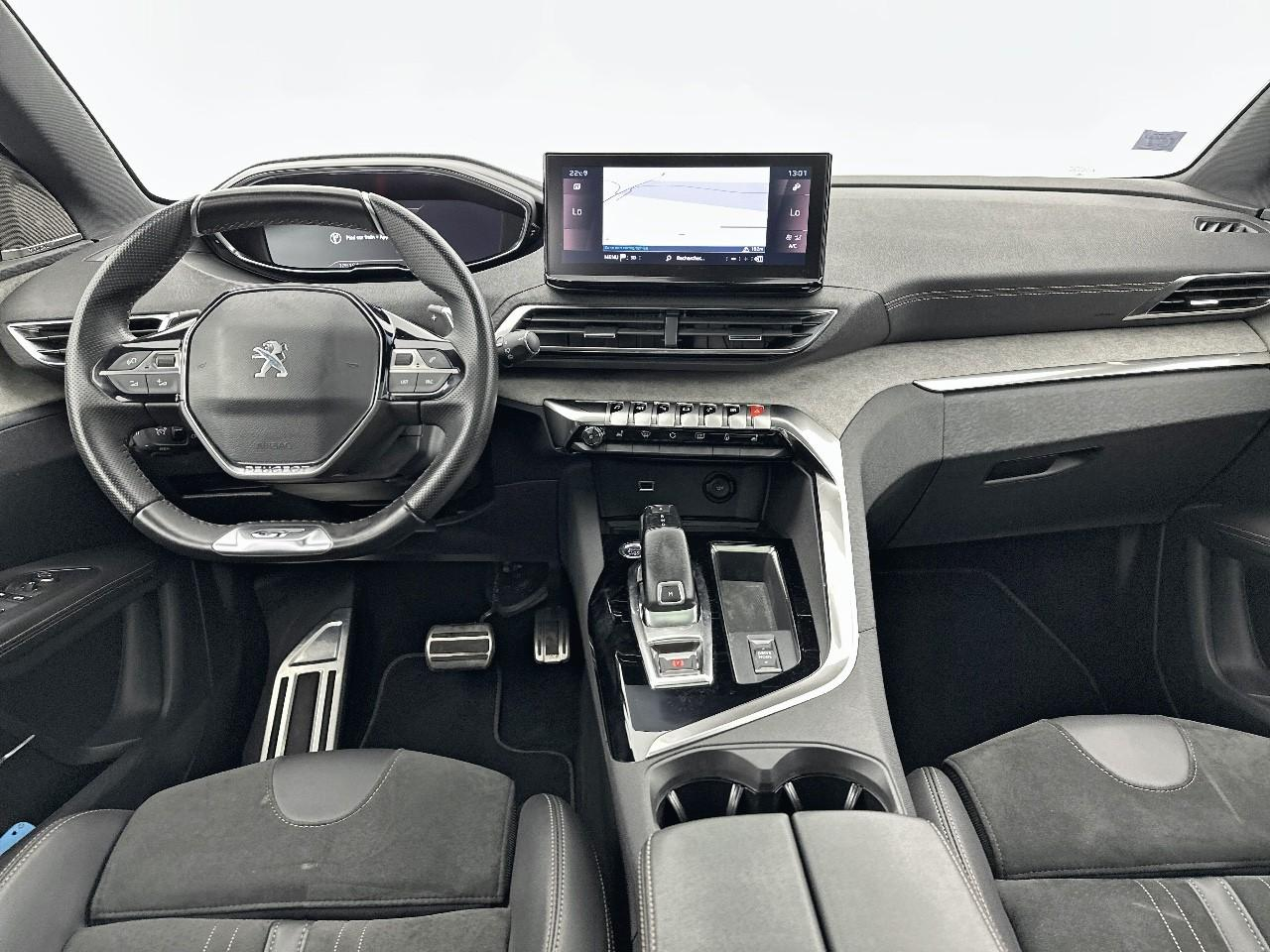 Peugeot 3008 puretech 130ch s&s eat8 gt pack — photo 11