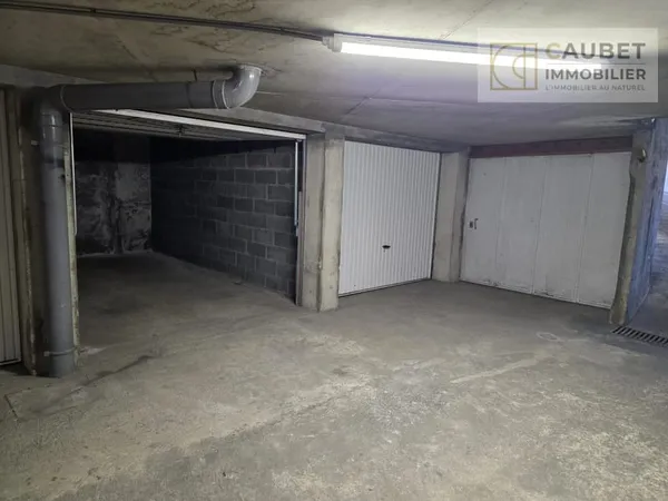 Tarbes - Garage boxé en sous-sol