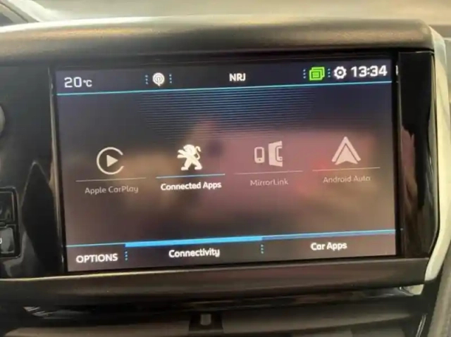 Peugeot 208 1.2 puretech 82ch style 5p — photo 10