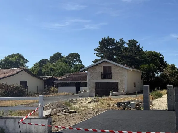 Terrain 691 m²