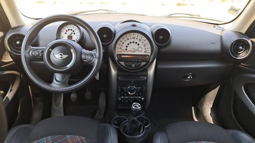 Mini Paceman 1.6 Cooper 122 - Chili – 2014 – 62459 km – Essence – Boîte Manuelle — photo 32