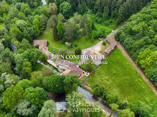 Domaine d'exception avec trois maisons aux portes de Poitiers
