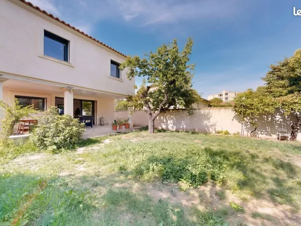 Villa 5 pièces 140 m²