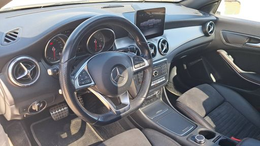 Mercedes Classe CLA Shooting Brake 220 d 7G-DCT - Fascination Amg – 2018 – 134150 km – Diesel – Boîte Automatique — photo 22