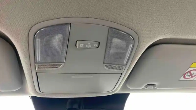 Kia Stonic 1.0 t-gdi 100 ch bvm6 — photo 32