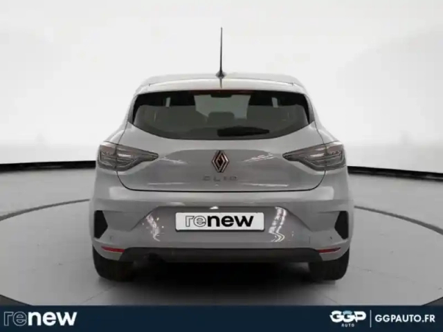 Renault Clio 1.5 blue dci 100ch evolution - 24 — photo 4