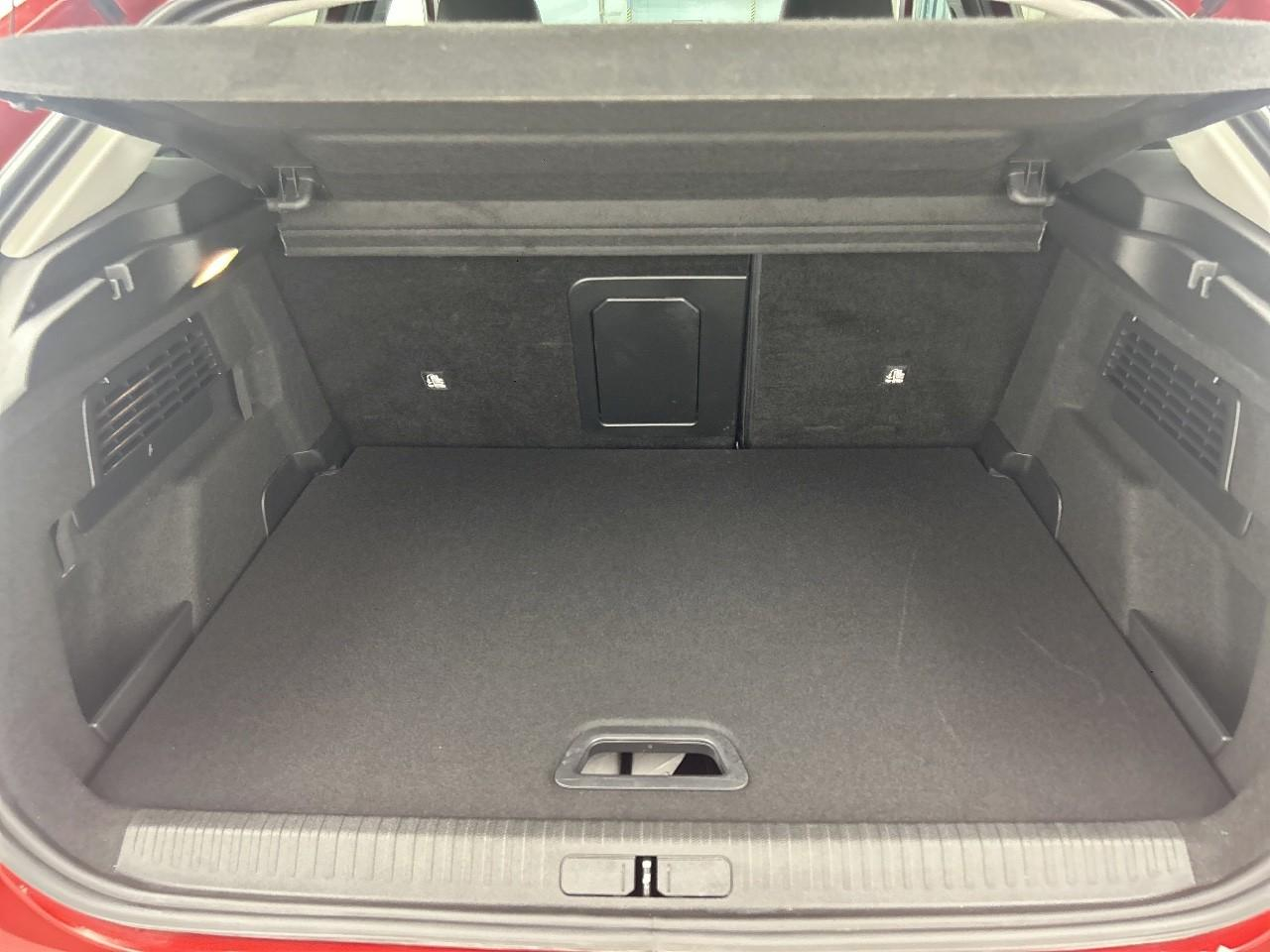 Citroën C4 e-c4 136 ch automatique shine — photo 14