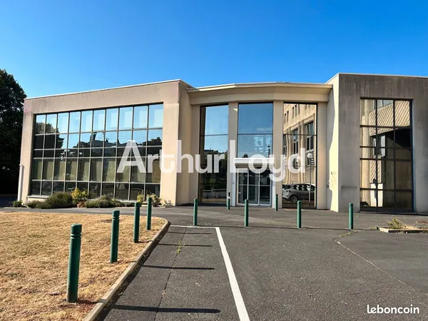 Bureaux 1007 m² CAEN